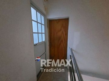 Casa en venta macrocentro 2 habitaciones y cochera
