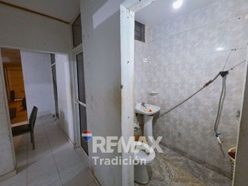 Casa en venta macrocentro 2 habitaciones y cochera