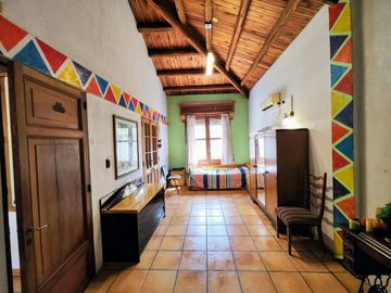 VENTA CASA EN B. LOS LIRIOS CORRALITOS GUAYMALLEN.