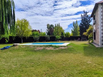 VENTA CASA EN B. LOS LIRIOS CORRALITOS GUAYMALLEN.