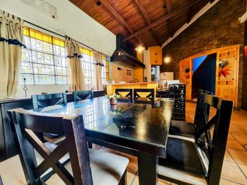 VENTA CASA EN B. LOS LIRIOS CORRALITOS GUAYMALLEN.