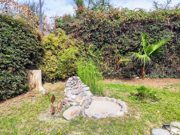 VENTA CASA EN B. LOS LIRIOS CORRALITOS GUAYMALLEN.