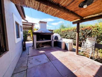 VENTA CASA EN B. LOS LIRIOS CORRALITOS GUAYMALLEN.