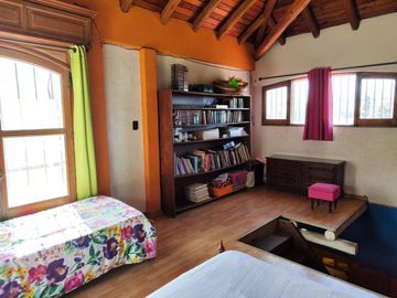 VENTA CASA EN B. LOS LIRIOS CORRALITOS GUAYMALLEN.