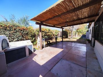 VENTA CASA EN B. LOS LIRIOS CORRALITOS GUAYMALLEN.