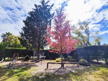 VENTA CASA EN B. LOS LIRIOS CORRALITOS GUAYMALLEN.