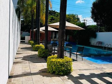 Casa en renta en Jardines Vallarta, Zapopan | 3 rec., alberca