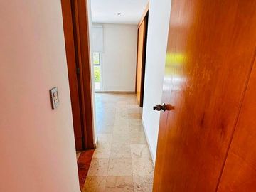 Casa en renta en Jardines Vallarta, Zapopan | 3 rec., alberca