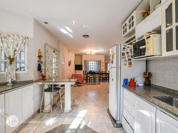 Casa 3 Dormitorios Jardín y Pileta - Saavedra 2300 - Barrio Cura Rosario | Venta