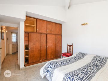 Casa 3 Dormitorios Jardín y Pileta - Saavedra 2300 - Barrio Cura Rosario | Venta