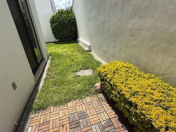 El Refugio departamento en venta en planta baja con jardín extra