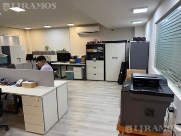 Oficina en Venta en Recoleta