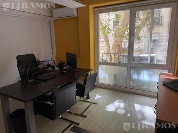 Oficina en Venta en Recoleta