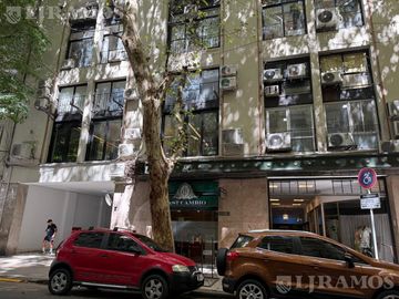 Oficina en Venta en Recoleta