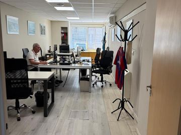 Oficina en Venta en Recoleta