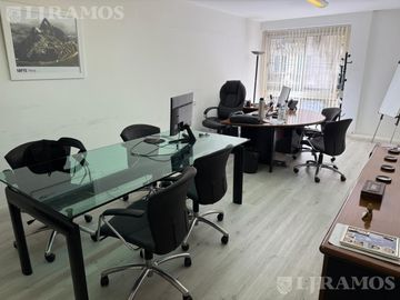 Oficina en Venta en Recoleta