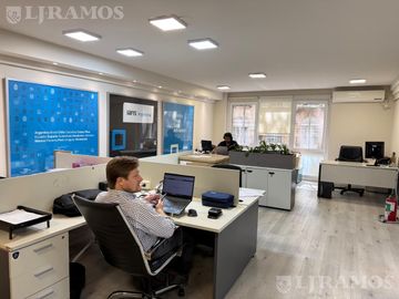 Oficina en Venta en Recoleta