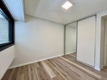VENTA - Departamento Dúplex Dos Dormitorios, Balcón Aterrazado. Amenidades. Centro, Rosario