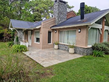 Casa en venta en el bosque de Carilo, Pinamar