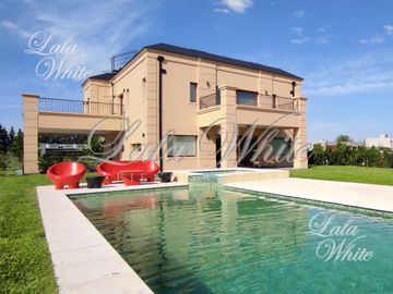 Casa con pileta en venta - Fincas del Alba, Canning, Ezeiza