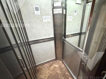 Semipiso de  2 ambientes al contrafrente en Flores. Bonifacio y R. Indarte