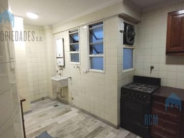 Departamento 3 ambientes amplio con baulera en Recoleta