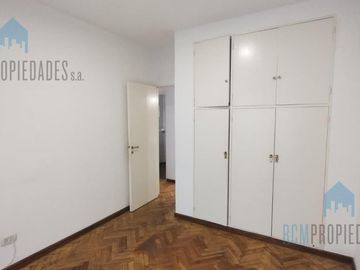 Departamento 3 ambientes amplio con baulera en Recoleta