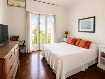 Casa/Triplex en venta - San Isidro Centro