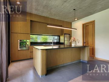 Casa en el Barrio Privado Villa Rosa, Pilar