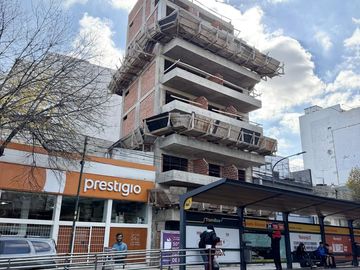 Monoambiente a estrenar con balcon en venta en Villa Gral Mitre