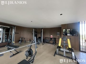 Lote sobre lago central en venta, en Los Puentes - Nordelta