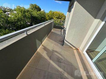 VENTA 4 AMB A ESTRENAR CON BAULERA , Liniers