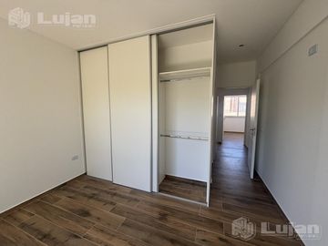 VENTA 4 AMB A ESTRENAR CON BAULERA , Liniers