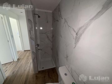 VENTA 4 AMB A ESTRENAR CON BAULERA , Liniers