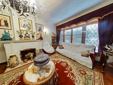 CASA DE CATEGORÍA EN VENTA 5TA SECCIÓN CUATRO DORMITORIOS CON TOUR VIRTUAL