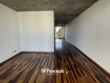 Alquiler Departamento 2 Ambientes con Balcon, Terraza Privada y Cochera - Moreno Norte