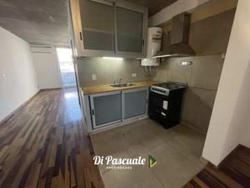 Alquiler Departamento 2 Ambientes con Balcon, Terraza Privada y Cochera - Moreno Norte