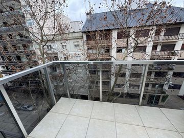 Departamento 2 con balcon a la calle en ALQUILER POR 24 MESES