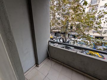 Excelente Monoambiente en Alquiler en Balvanera
