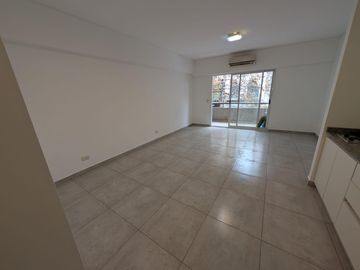 Excelente Monoambiente en Alquiler en Balvanera