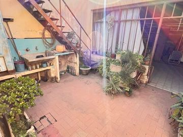 VENTA CASA CON POTENCIAL DE INVERSION - 3 DORM - VILLA AZALAIS