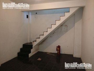 LOCAL EN ALQUILER. 122 METROS. SOTANO Y PATIO. APTO TODO RUBRO. AV. JUAN B. JUSTO 3800. PATERNAL