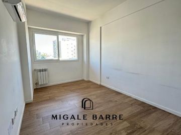Departamento en  Venta 4 amb con cochera y pileta  Plaza Irlanda