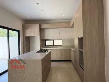 Casa en Venta en Altares Residencial, Santiago, Nuevo León