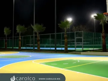 Casa en Venta en Carolco 1er Sector, Monterrey - Amplia Residencia en Fraccionamiento Privado