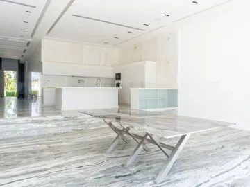Casa con muelle en Isla Dorada