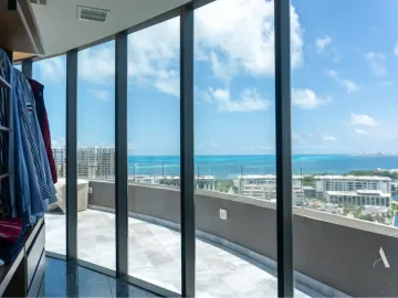 Shark Tower Piso 17