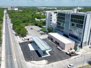 Corporativo Humana Workcenter oficinas Renta y Venta Playa del Carmen Plaza las Americas