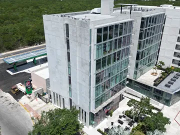 Corporativo Humana Workcenter oficinas Renta y Venta Playa del Carmen Plaza las Americas