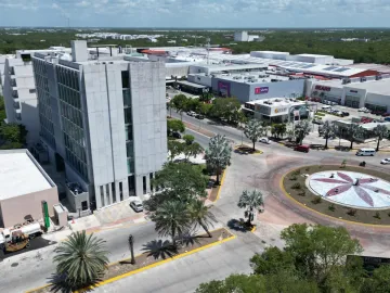 Corporativo Humana Workcenter oficinas Renta y Venta Playa del Carmen Plaza las Americas